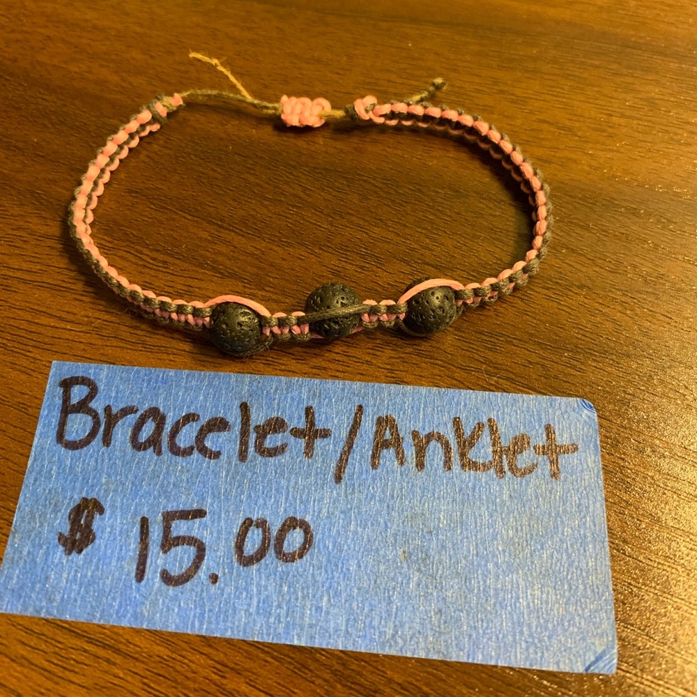 Adjustable bracelet
